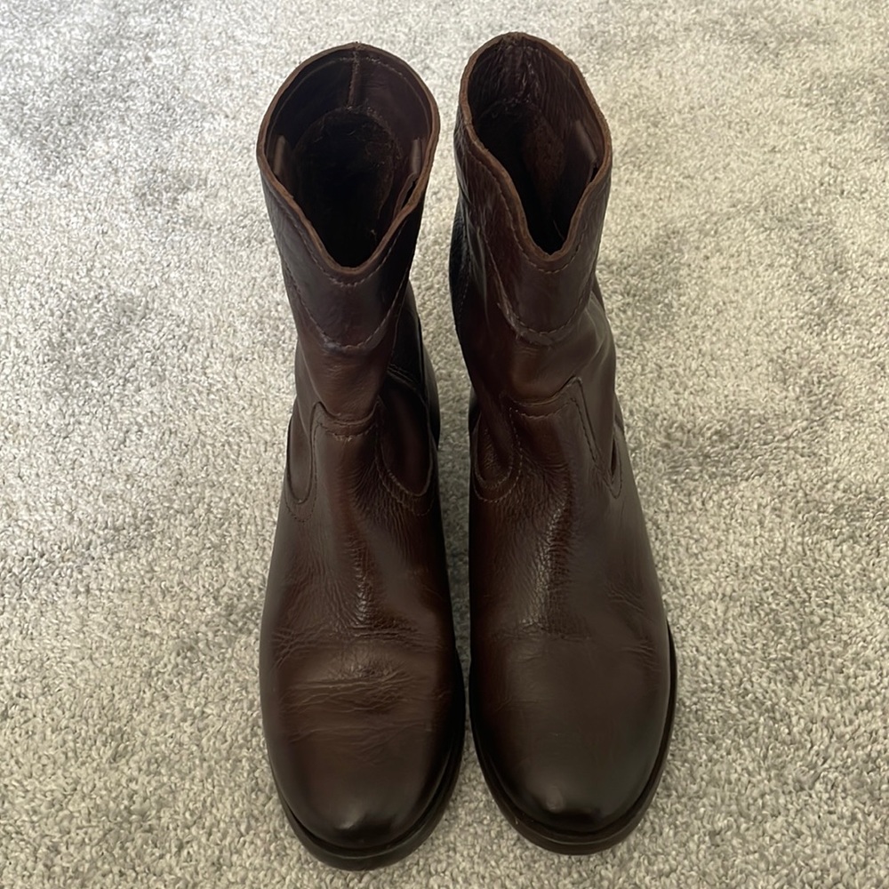 Frye Leather Pull On High Ankle Boots Womens Size 7 B Style